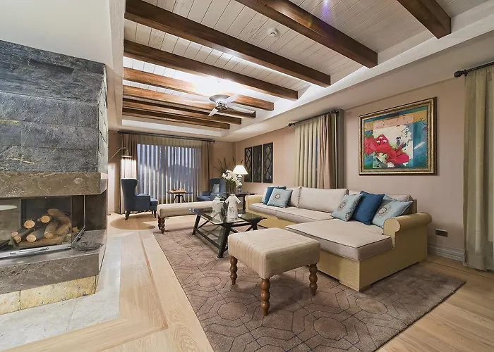 Regnum EscanaBoutique Hotel